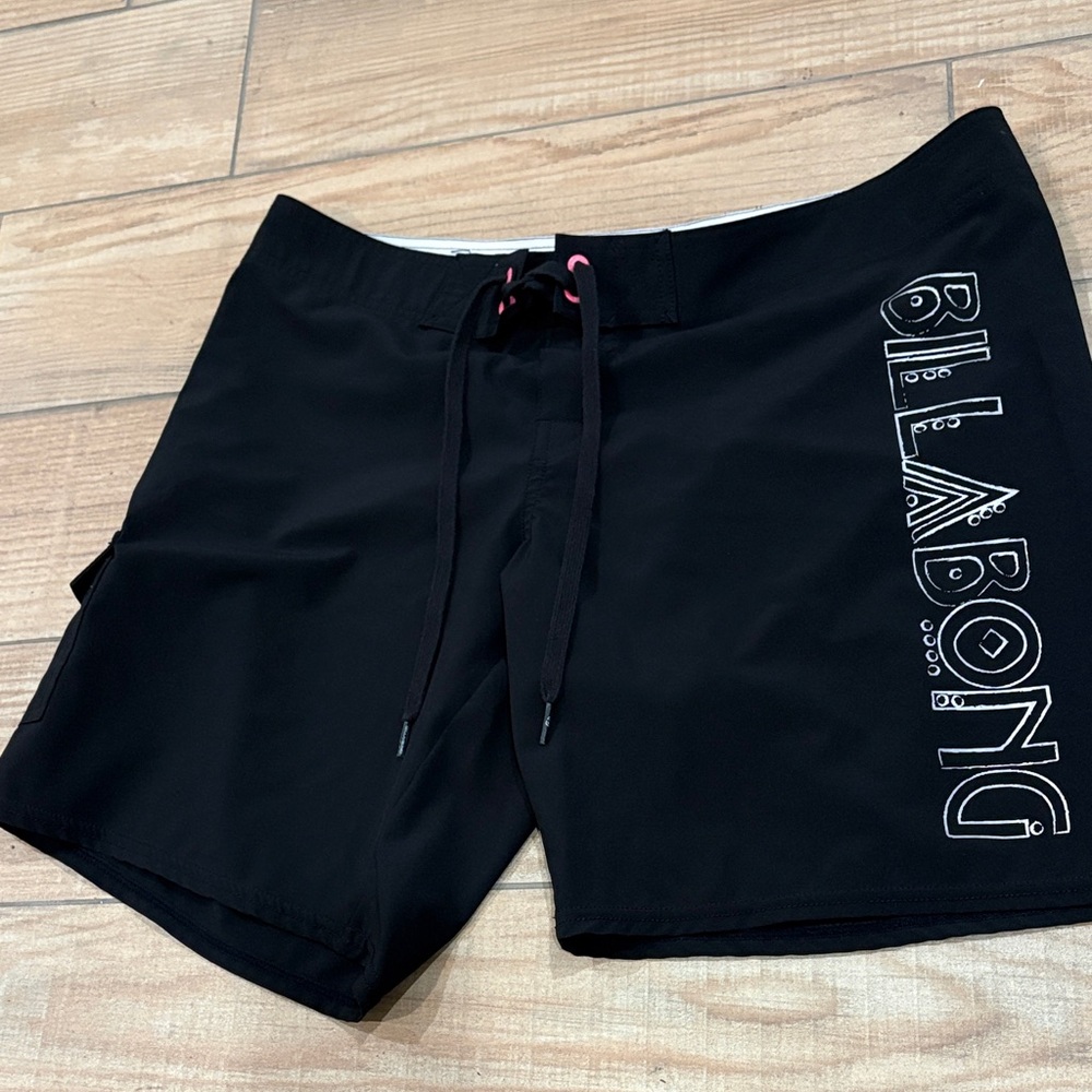 Billabong Black Hybrid Men's Shorts size 9